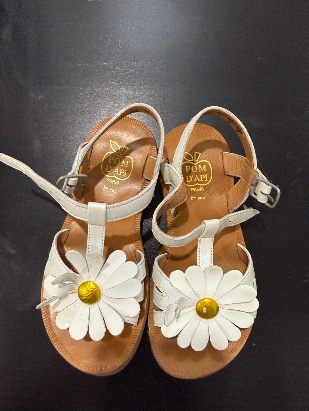 Pom D'Api White Leather Daisy Sandals with Yellow Center eur sz 30